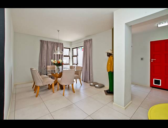 2 BEDROOM APARTMENT FOR SALE IN OBSERVATORY